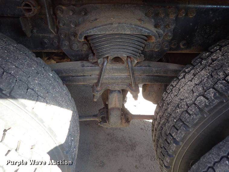 image for item DE1086 2003 Sterling LT7501 dump truck