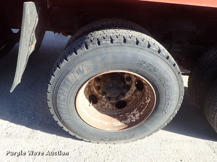 image for item DE1086 2003 Sterling LT7501 dump truck