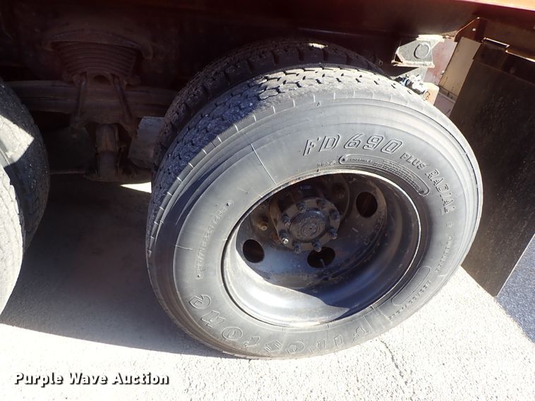 image for item DE1086 2003 Sterling LT7501 dump truck