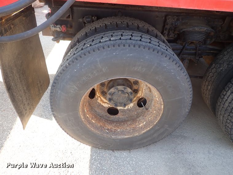 image for item DE1086 2003 Sterling LT7501 dump truck