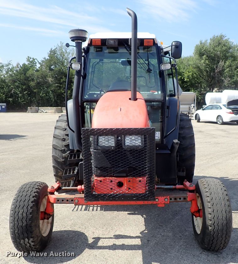 image for item DE1087 1999 New Holland TS100 tractor