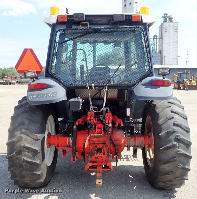 image for item DE1087 1999 New Holland TS100 tractor