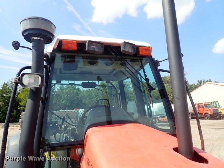 image for item DE1087 1999 New Holland TS100 tractor