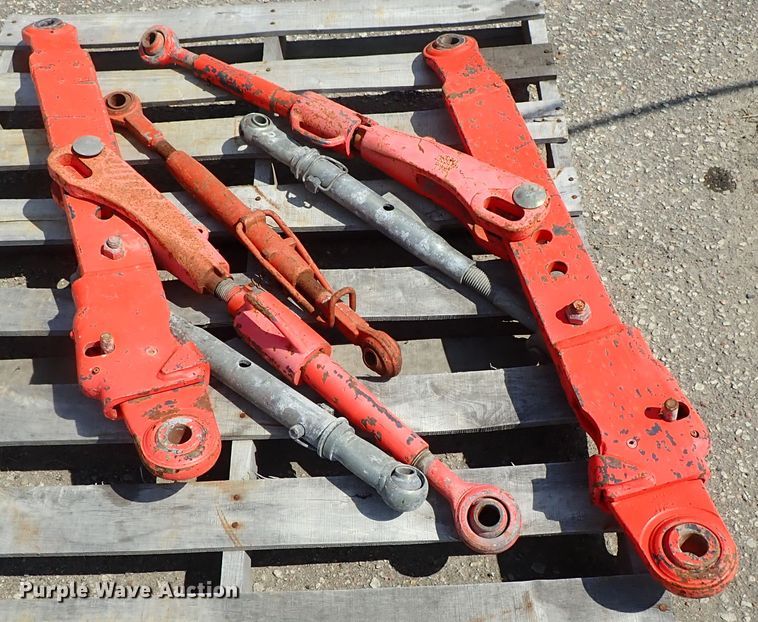 image for item DE1087 1999 New Holland TS100 tractor