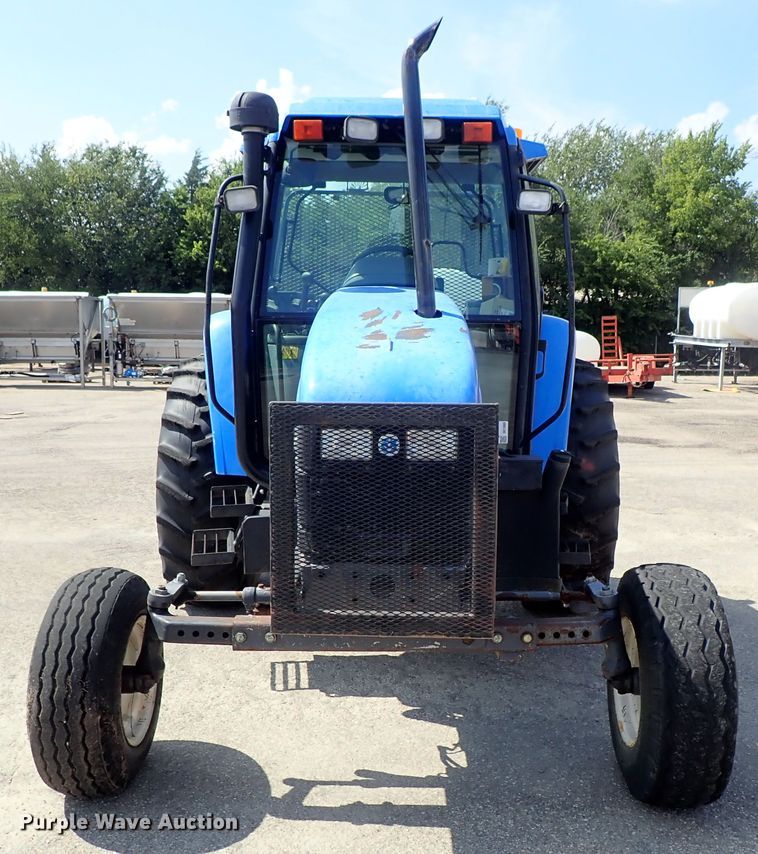 image for item DE1088 2001 New Holland TS100 tractor