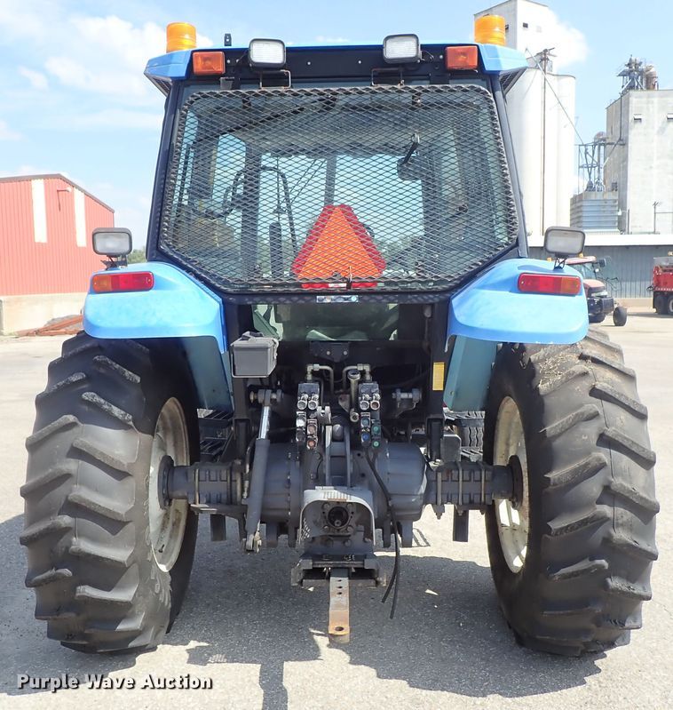 image for item DE1088 2001 New Holland TS100 tractor