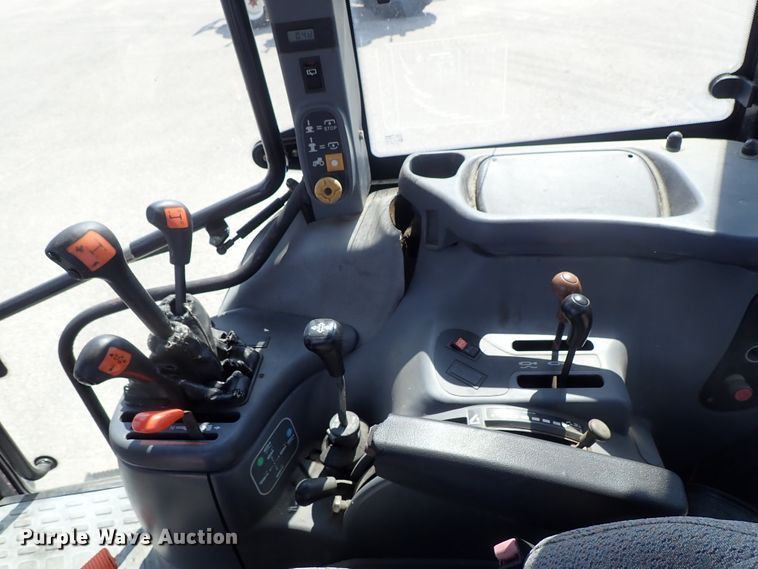 image for item DE1088 2001 New Holland TS100 tractor