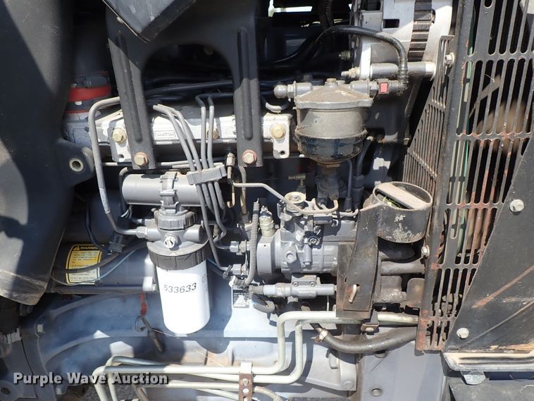 image for item DE1088 2001 New Holland TS100 tractor