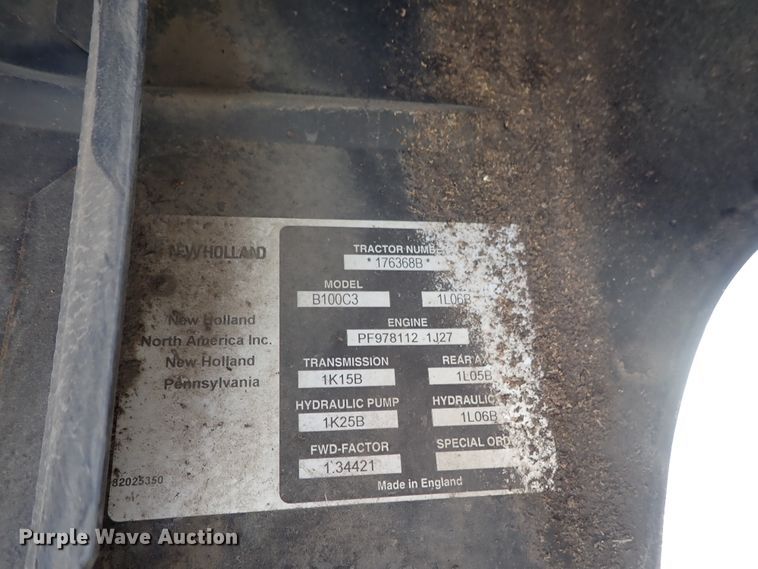 image for item DE1088 2001 New Holland TS100 tractor