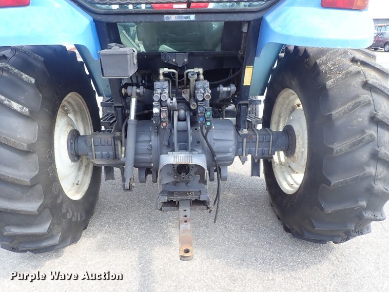 image for item DE1088 2001 New Holland TS100 tractor