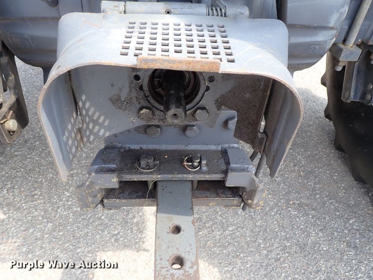 image for item DE1088 2001 New Holland TS100 tractor