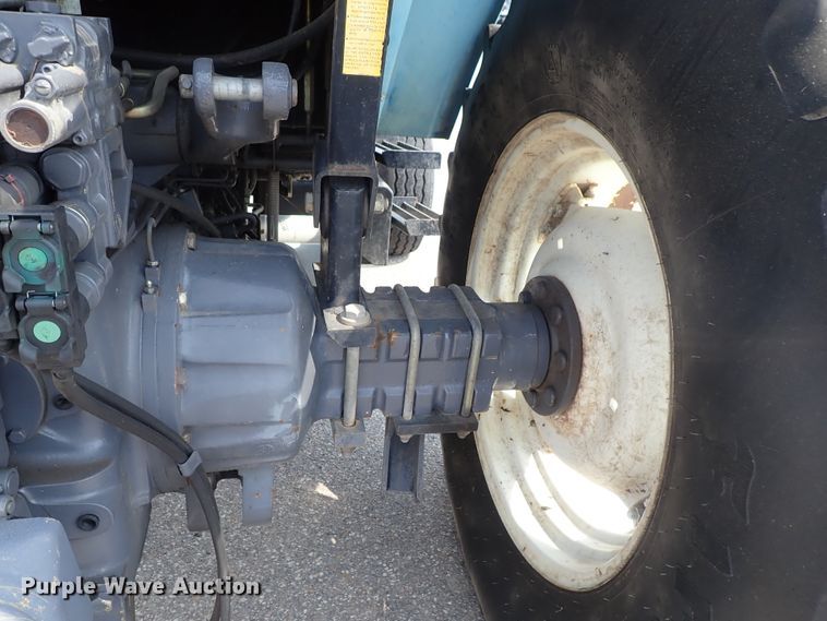 image for item DE1088 2001 New Holland TS100 tractor