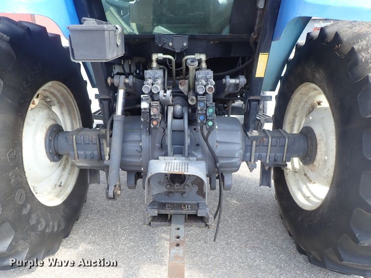 image for item DE1088 2001 New Holland TS100 tractor
