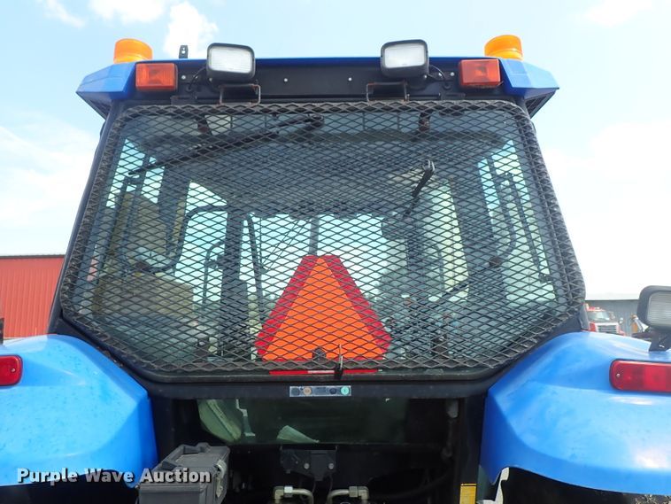 image for item DE1088 2001 New Holland TS100 tractor