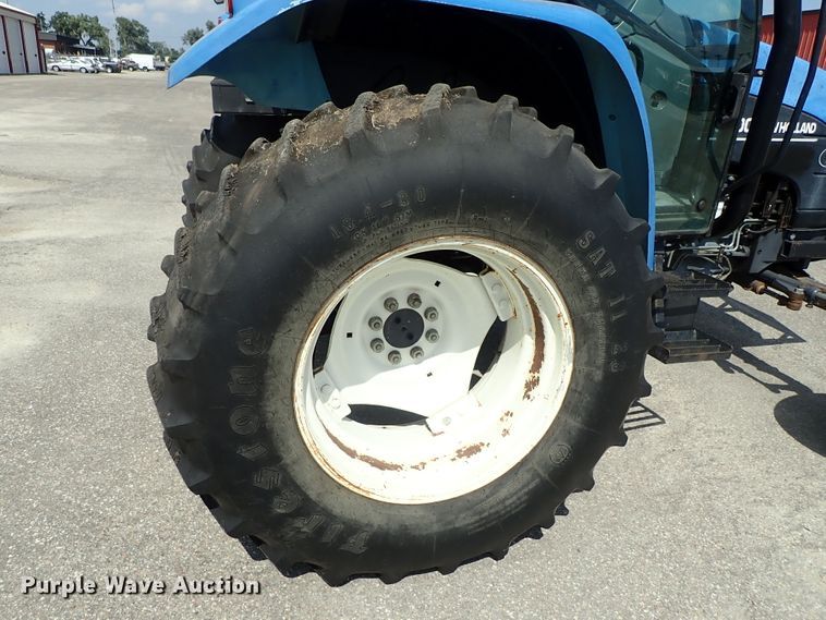 image for item DE1088 2001 New Holland TS100 tractor
