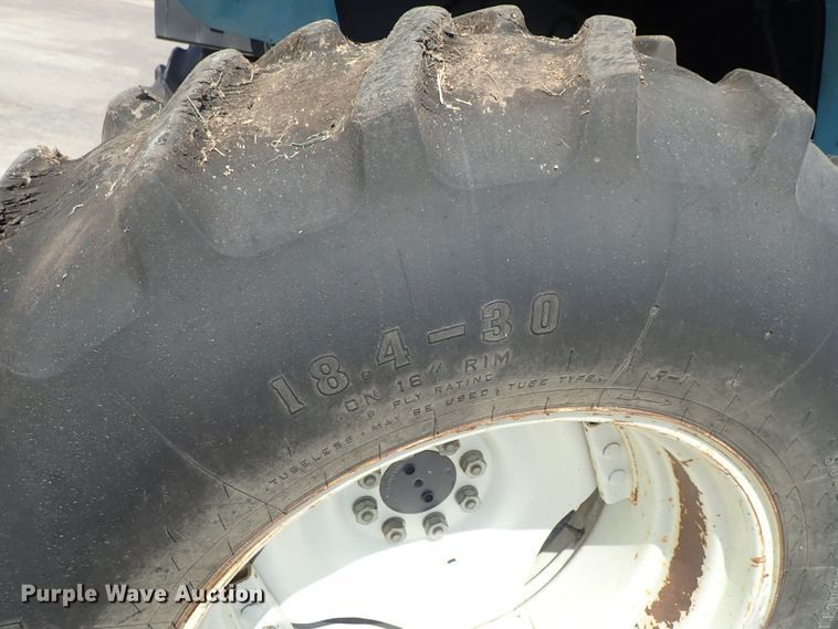 image for item DE1088 2001 New Holland TS100 tractor