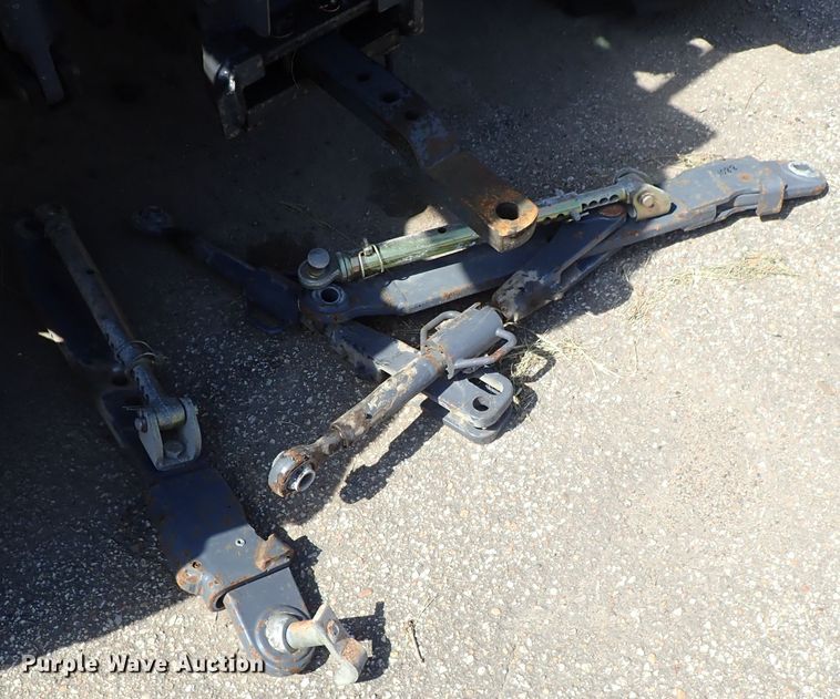 image for item DE1088 2001 New Holland TS100 tractor