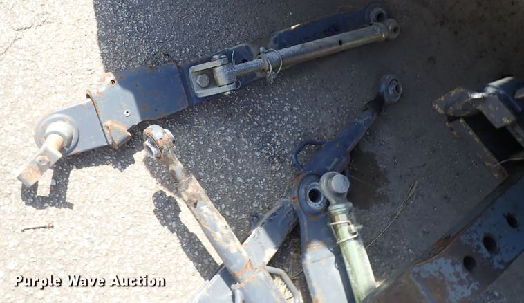 image for item DE1088 2001 New Holland TS100 tractor