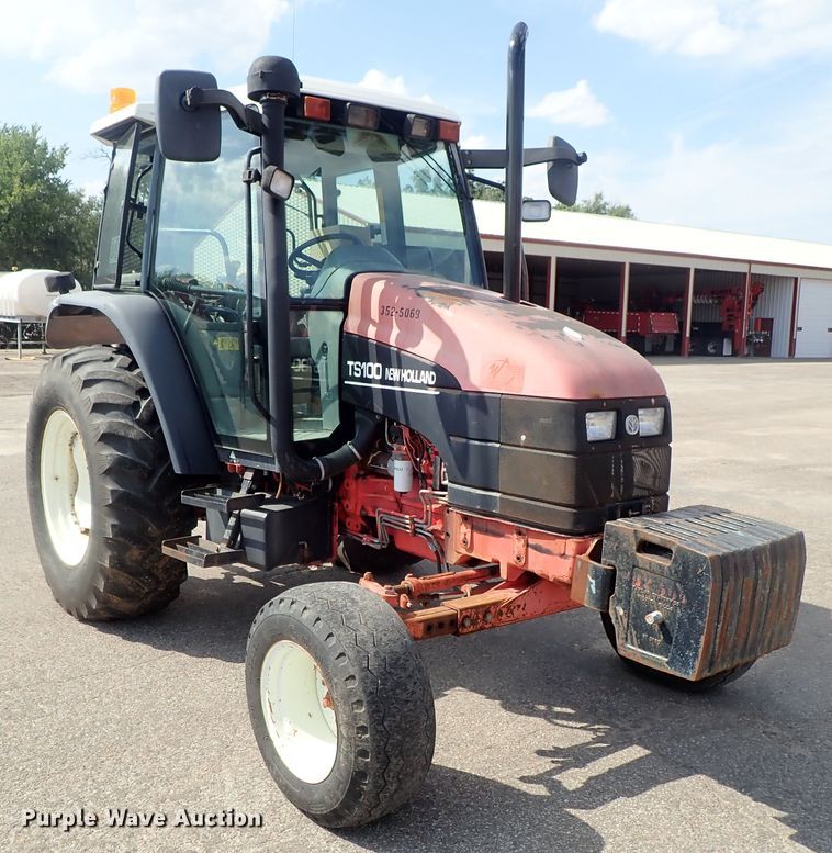 image for item DE1089 1999 New Holland TS100 tractor