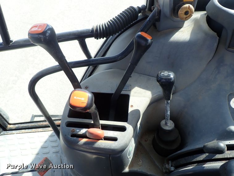 image for item DE1089 1999 New Holland TS100 tractor