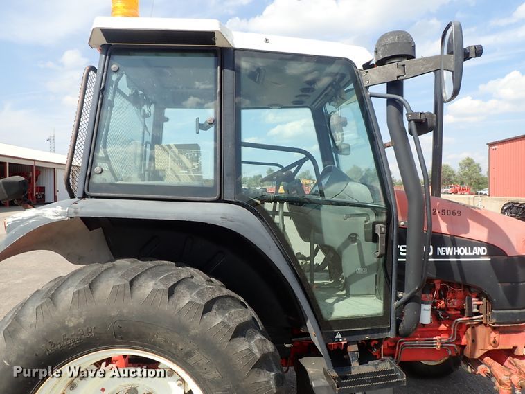 image for item DE1089 1999 New Holland TS100 tractor