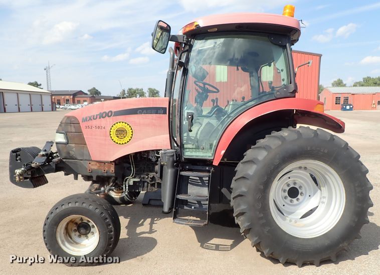 image for item DE1090 2004 Case MXU-100 tractor