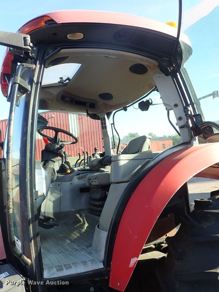 image for item DE1090 2004 Case MXU-100 tractor