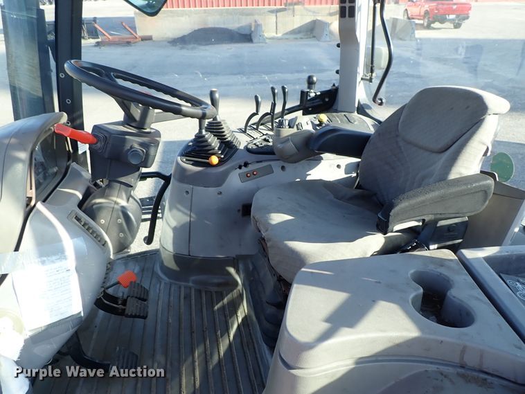 image for item DE1090 2004 Case MXU-100 tractor