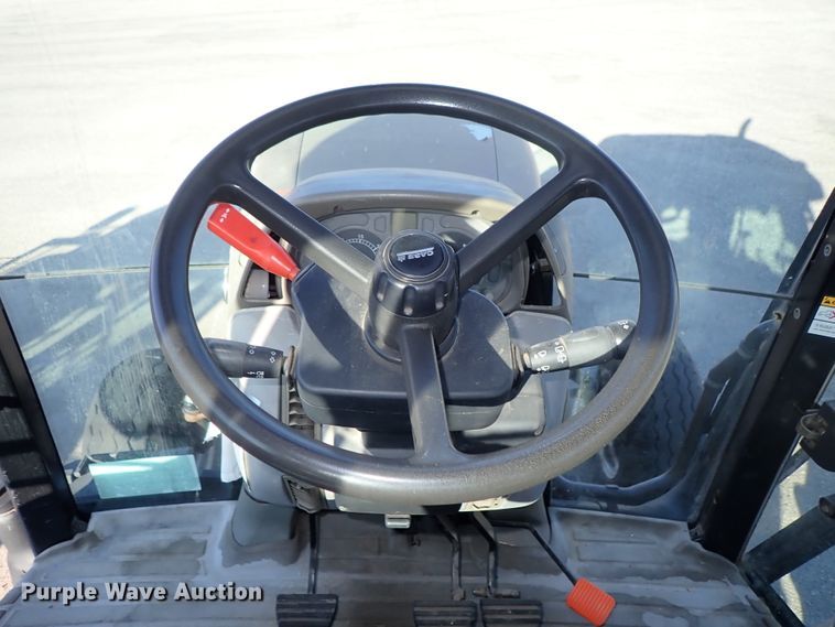 image for item DE1090 2004 Case MXU-100 tractor