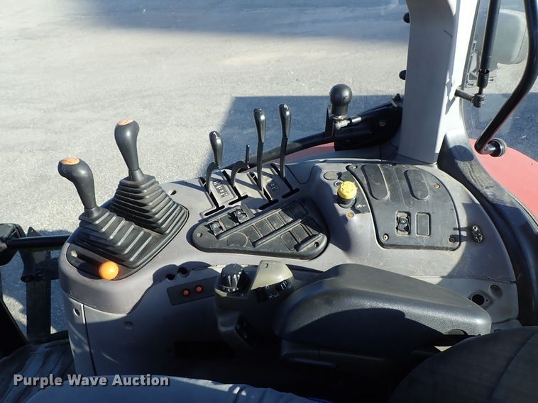 image for item DE1090 2004 Case MXU-100 tractor