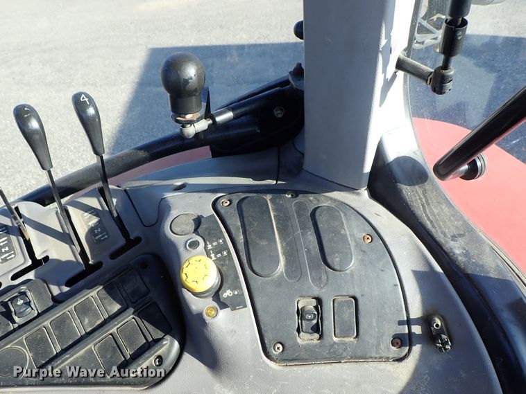 image for item DE1090 2004 Case MXU-100 tractor