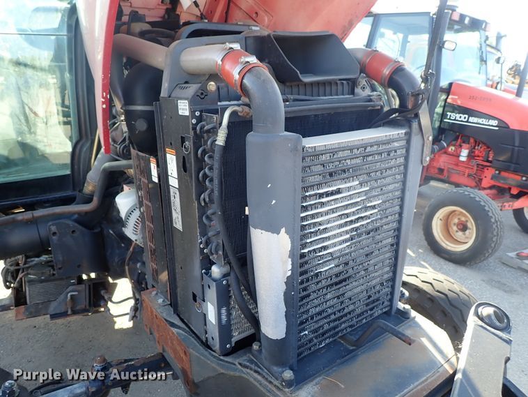 image for item DE1090 2004 Case MXU-100 tractor