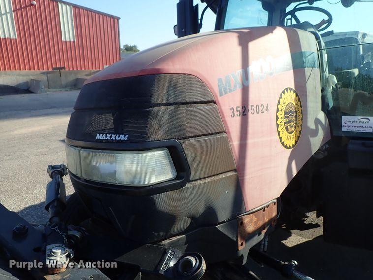 image for item DE1090 2004 Case MXU-100 tractor