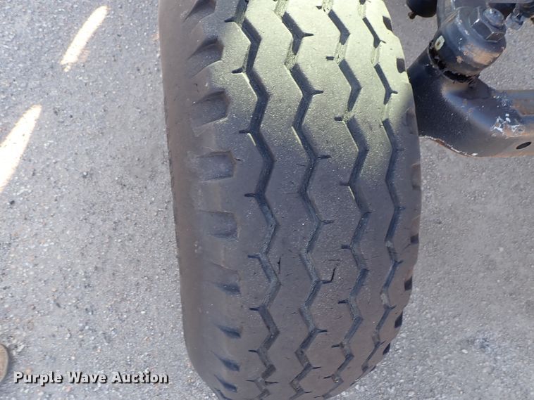 image for item DE1090 2004 Case MXU-100 tractor