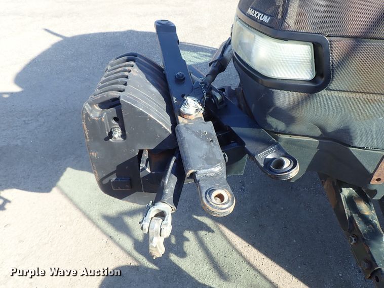 image for item DE1090 2004 Case MXU-100 tractor