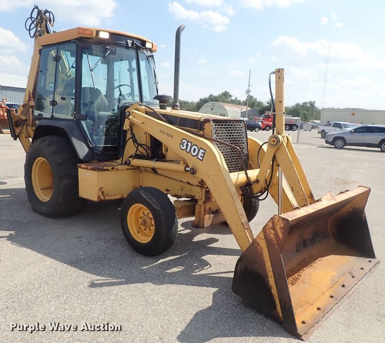 image for item DE1092 1998 John Deere 310E backhoe