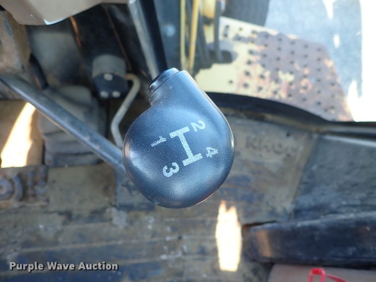 image for item DE1092 1998 John Deere 310E backhoe