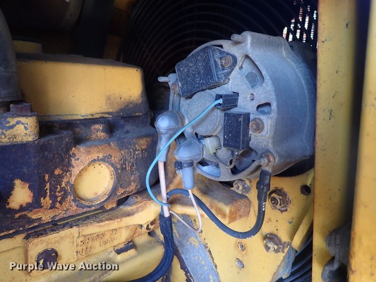 image for item DE1092 1998 John Deere 310E backhoe