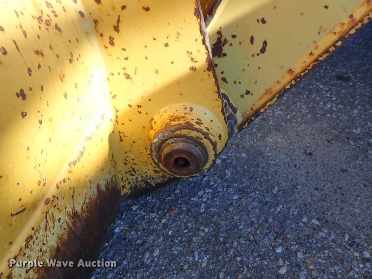 image for item DE1092 1998 John Deere 310E backhoe