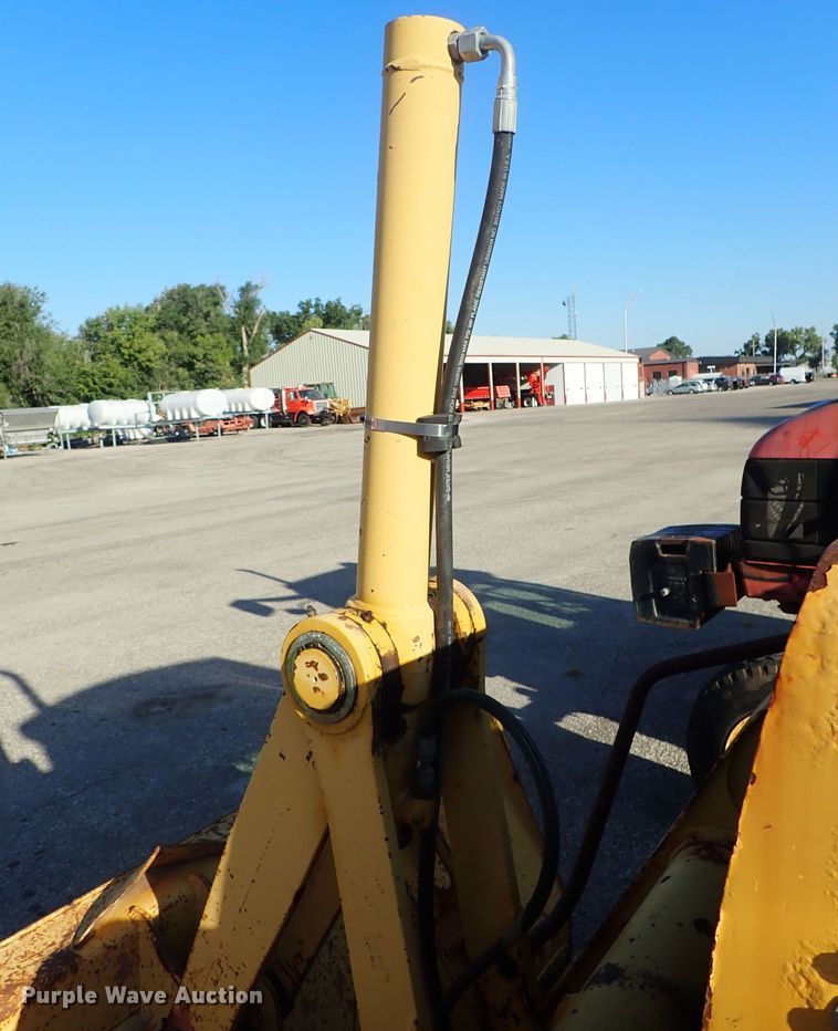 image for item DE1092 1998 John Deere 310E backhoe