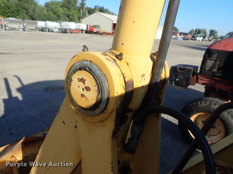 image for item DE1092 1998 John Deere 310E backhoe