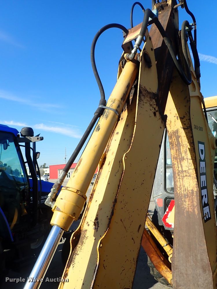image for item DE1092 1998 John Deere 310E backhoe