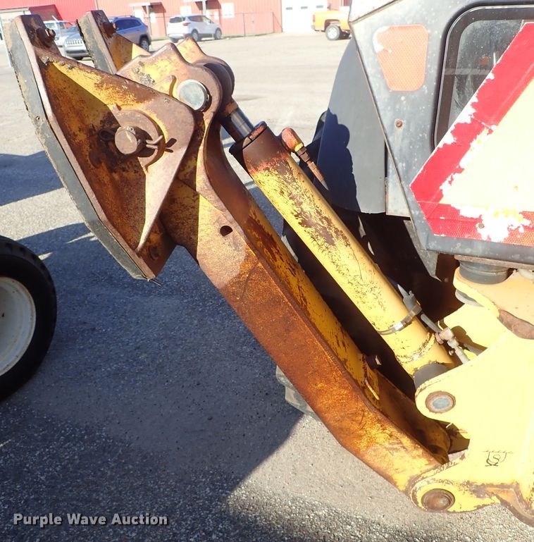 image for item DE1092 1998 John Deere 310E backhoe