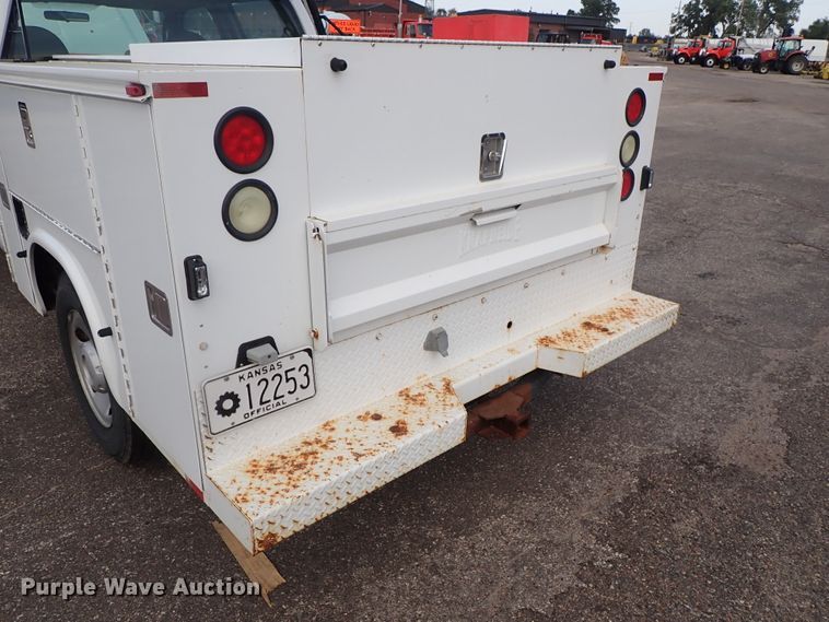 image for item DE1093 2008 Ford F250 Super Duty Crew Cab utility bed pickup truck