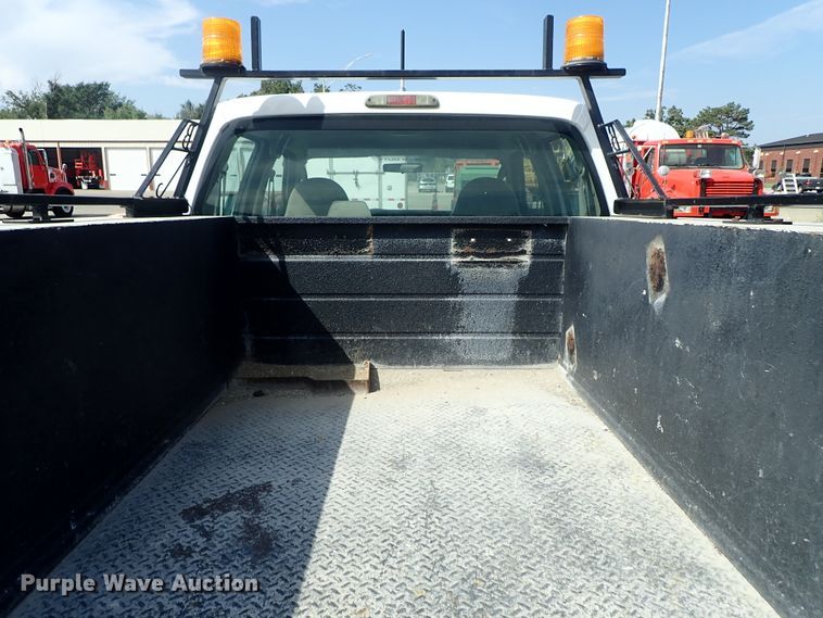 image for item DE1094 2008 Ford F250 Super Duty Crew Cab utility bed pickup truck