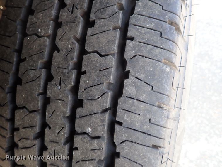 image for item DE1094 2008 Ford F250 Super Duty Crew Cab utility bed pickup truck