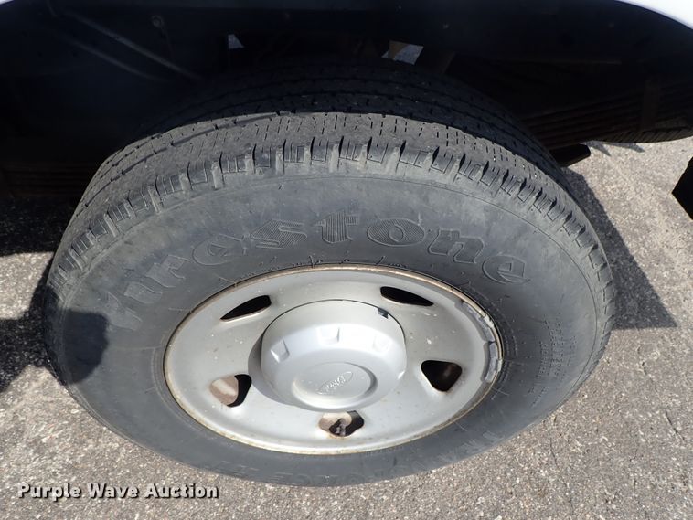 image for item DE1094 2008 Ford F250 Super Duty Crew Cab utility bed pickup truck