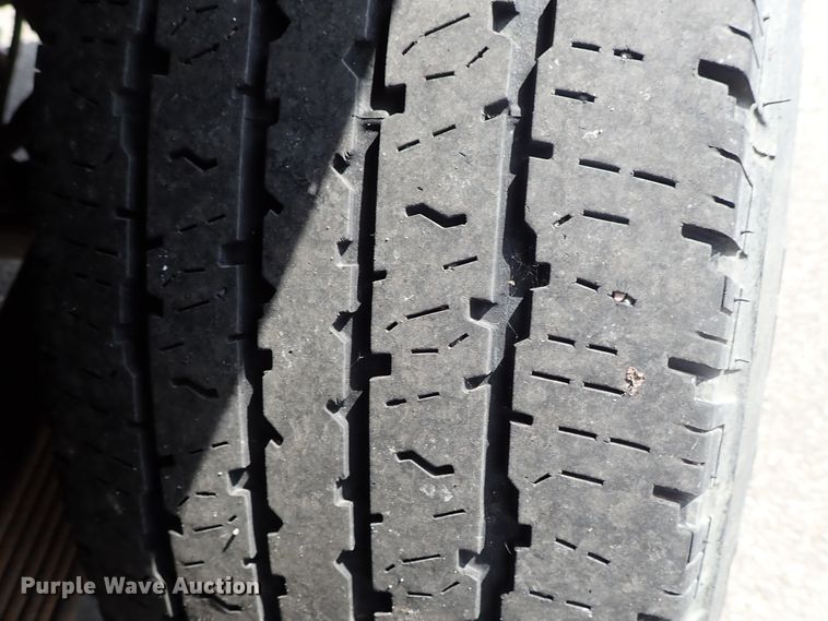 image for item DE1094 2008 Ford F250 Super Duty Crew Cab utility bed pickup truck