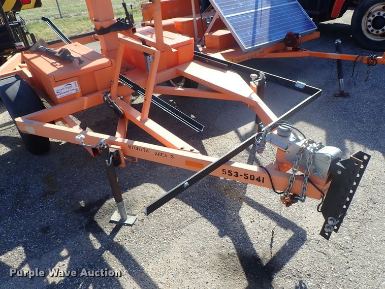 image for item DE1095 2011 Ver Mac PCMS 1210 message board trailer