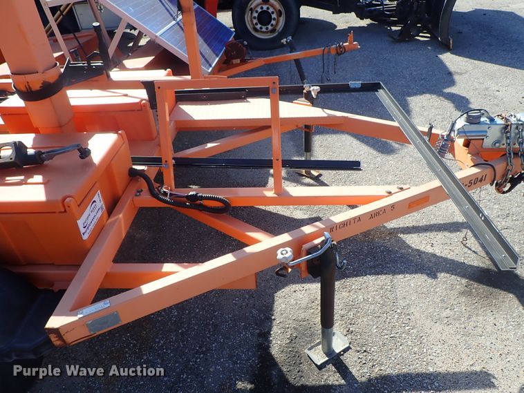 image for item DE1095 2011 Ver Mac PCMS 1210 message board trailer